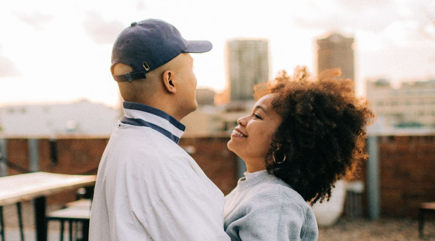 Christmas gifts for girlfriend - all you need to know